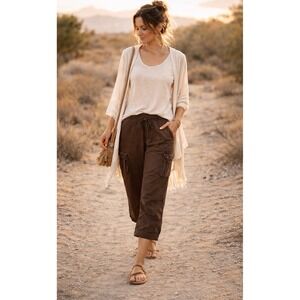 XCVI Brown Pull On Cropped Cargo Pants Med NWT Capri Pockets Stretch Boho Artsy